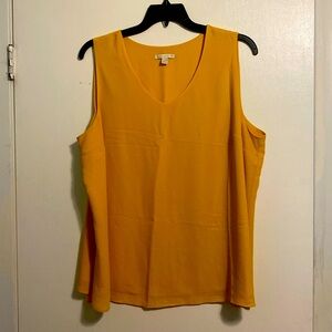 Women’s plus size sleeveless blouse